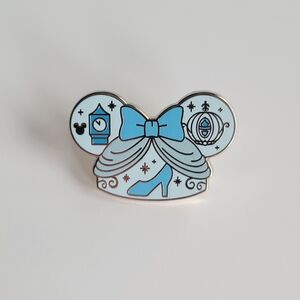 Disney Cinderella Park Pin!